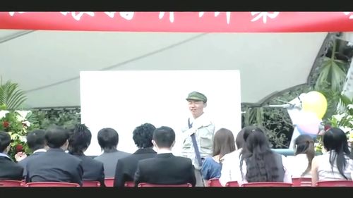 男子去婚姻介绍所相亲,从头笑到尾,与女方互动太搞笑